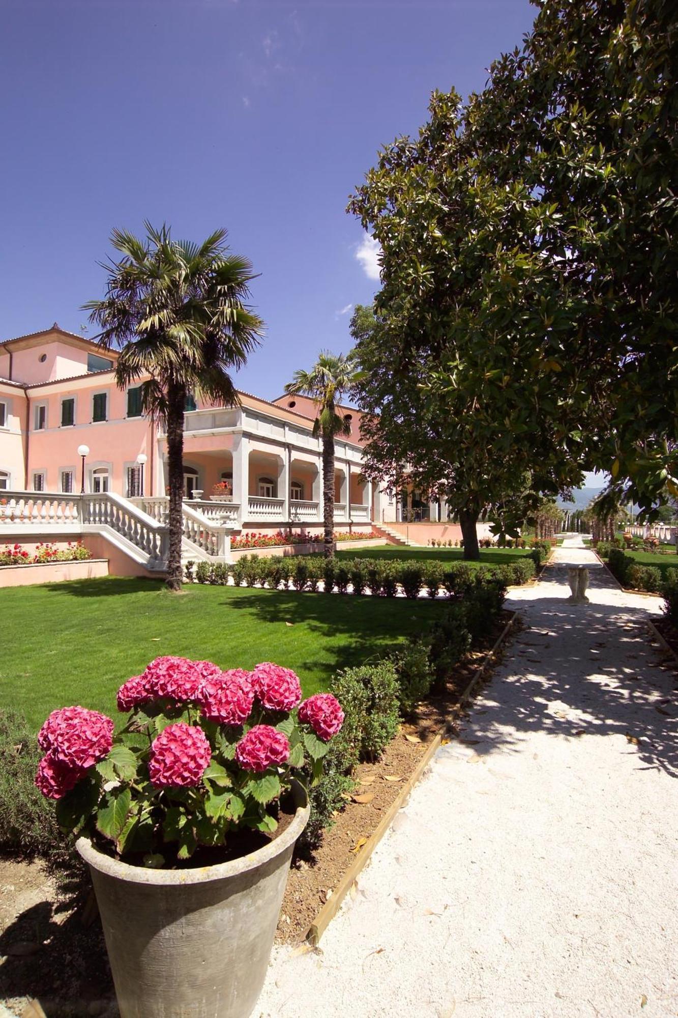 Villa Santa Barbara Montefalco Exteriör bild