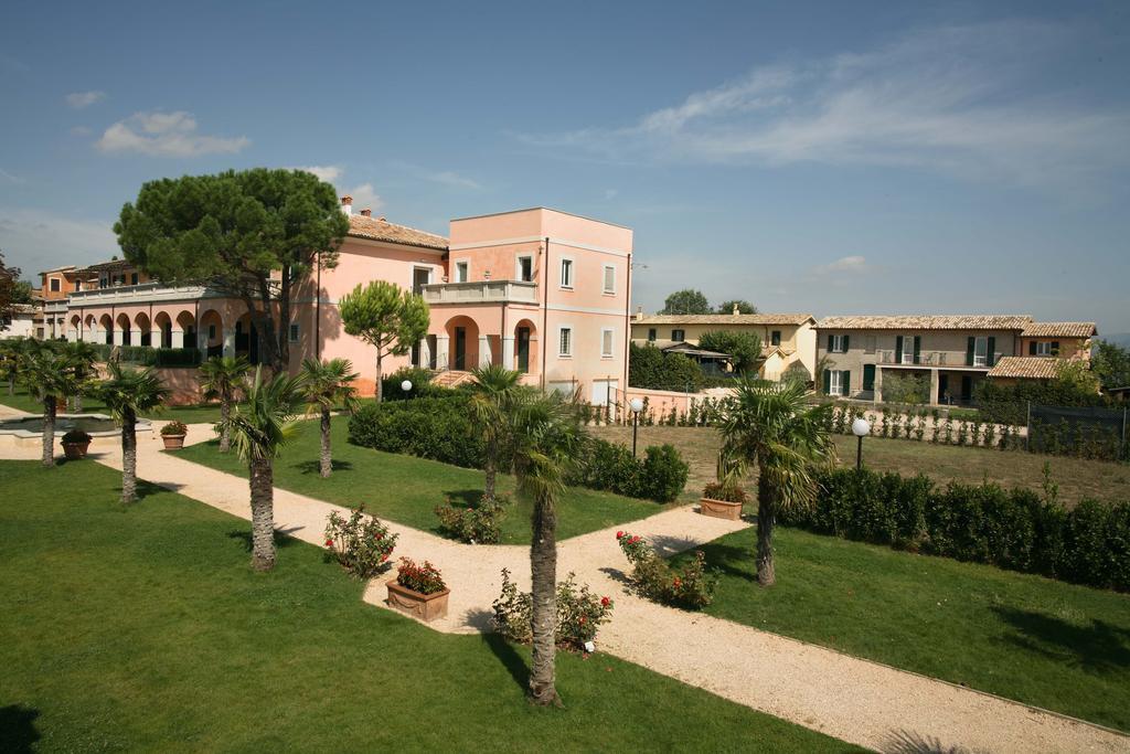 Villa Santa Barbara Montefalco Exteriör bild